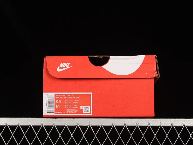All categories Nk SB Dunk series Nk SB Dunk Low low-top sneakers Nk SB Dunk Low "85" gray and white double hook SB low-top sports and leisure sneakers DD9457-102